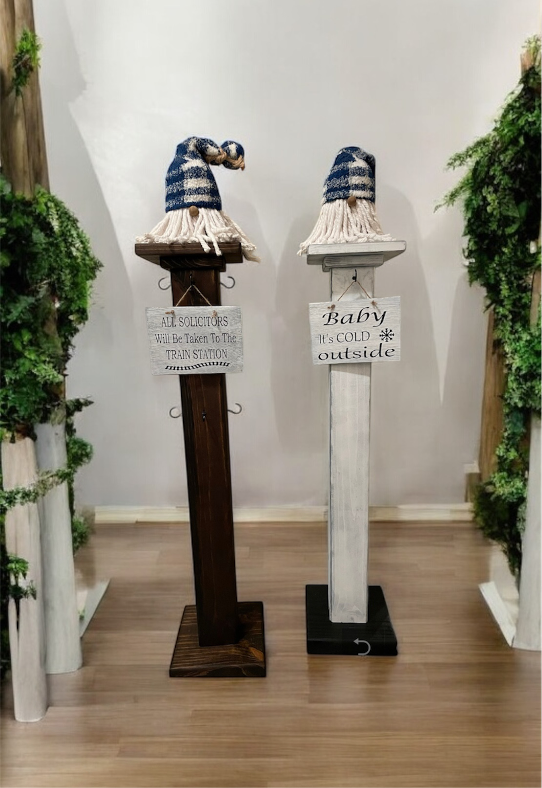Welcome Porch Post ~ Front Door Post ~ Decorative Farmhouse Christmas Stocking Post ~ Home Decor Post ~ Post with Hooks