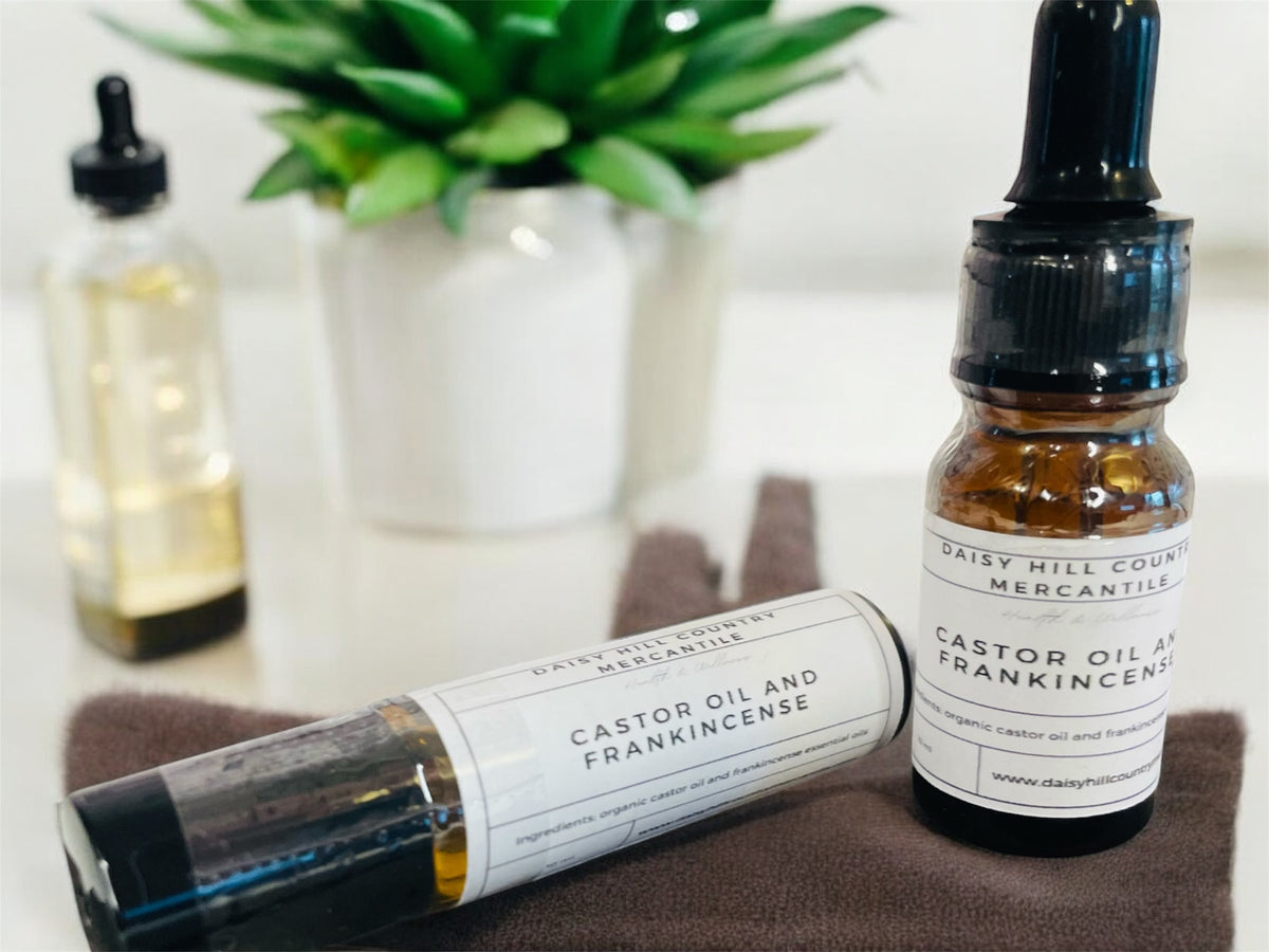 Castor Oil and Frankincense Oil Eye Roller Dropper