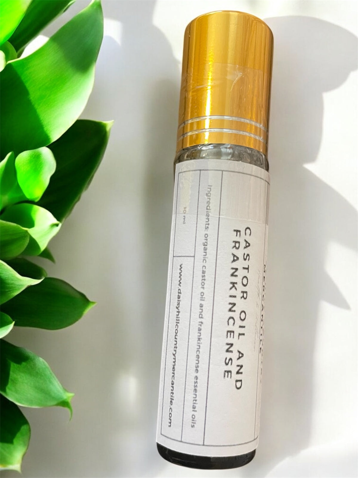 Castor Oil and Frankincense Oil Eye Roller Dropper
