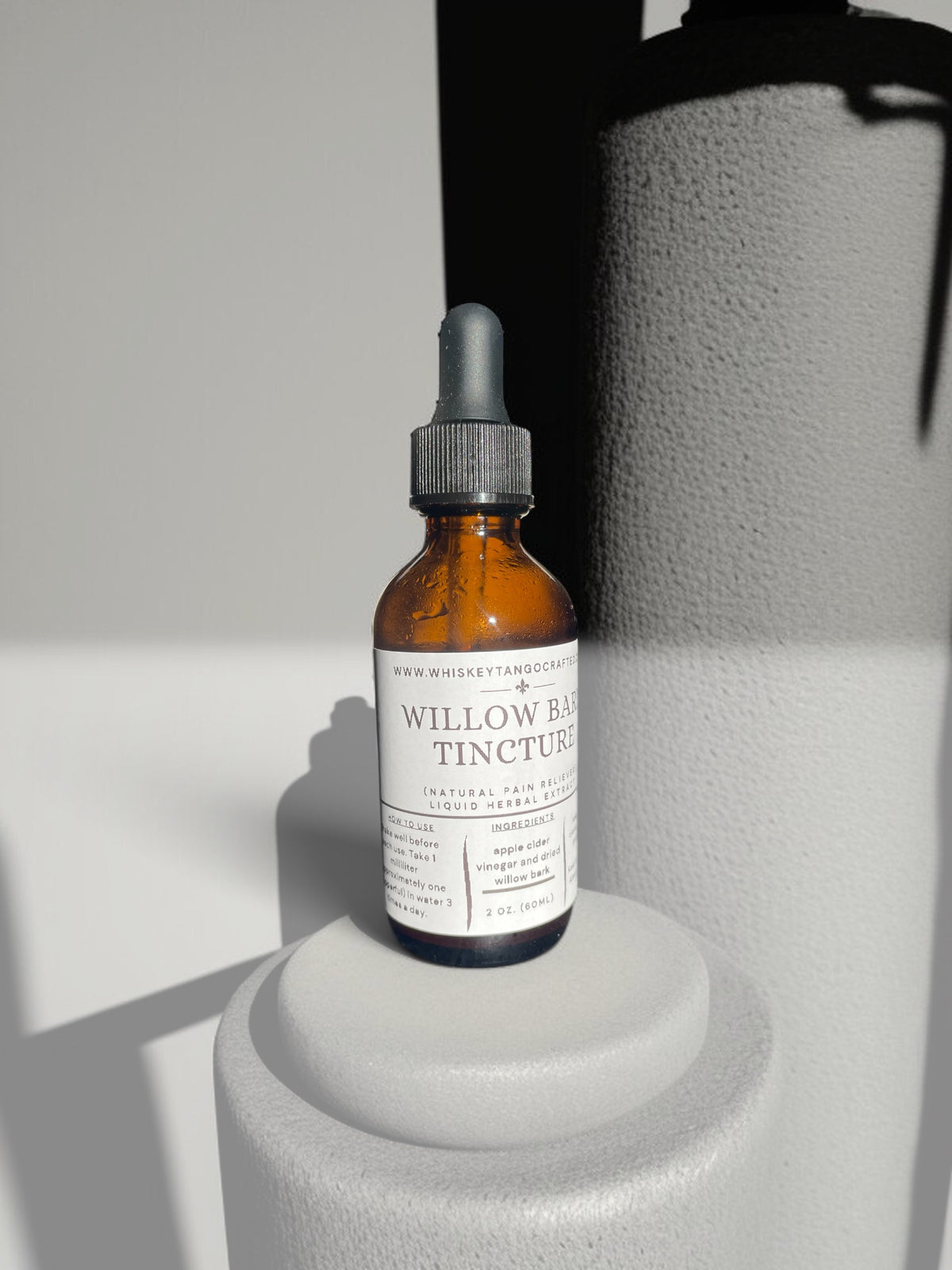 Teinture d'écorce de saule blanc, extrait d'écorce de saule blanc, extrait végétal, teinture végétale