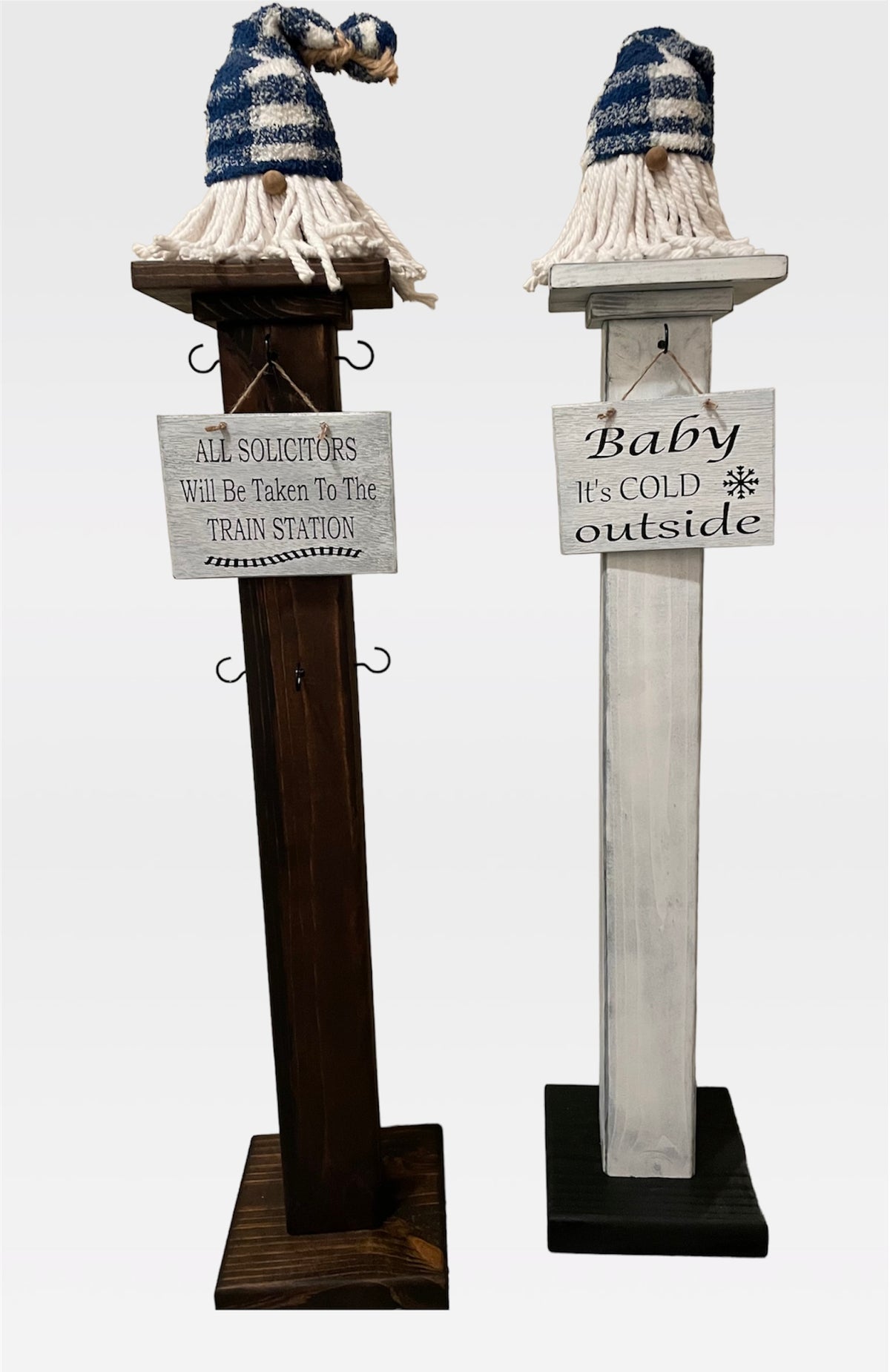 Welcome Porch Post ~ Front Door Post ~ Decorative Farmhouse Christmas Stocking Post ~ Home Decor Post ~ Post with Hooks